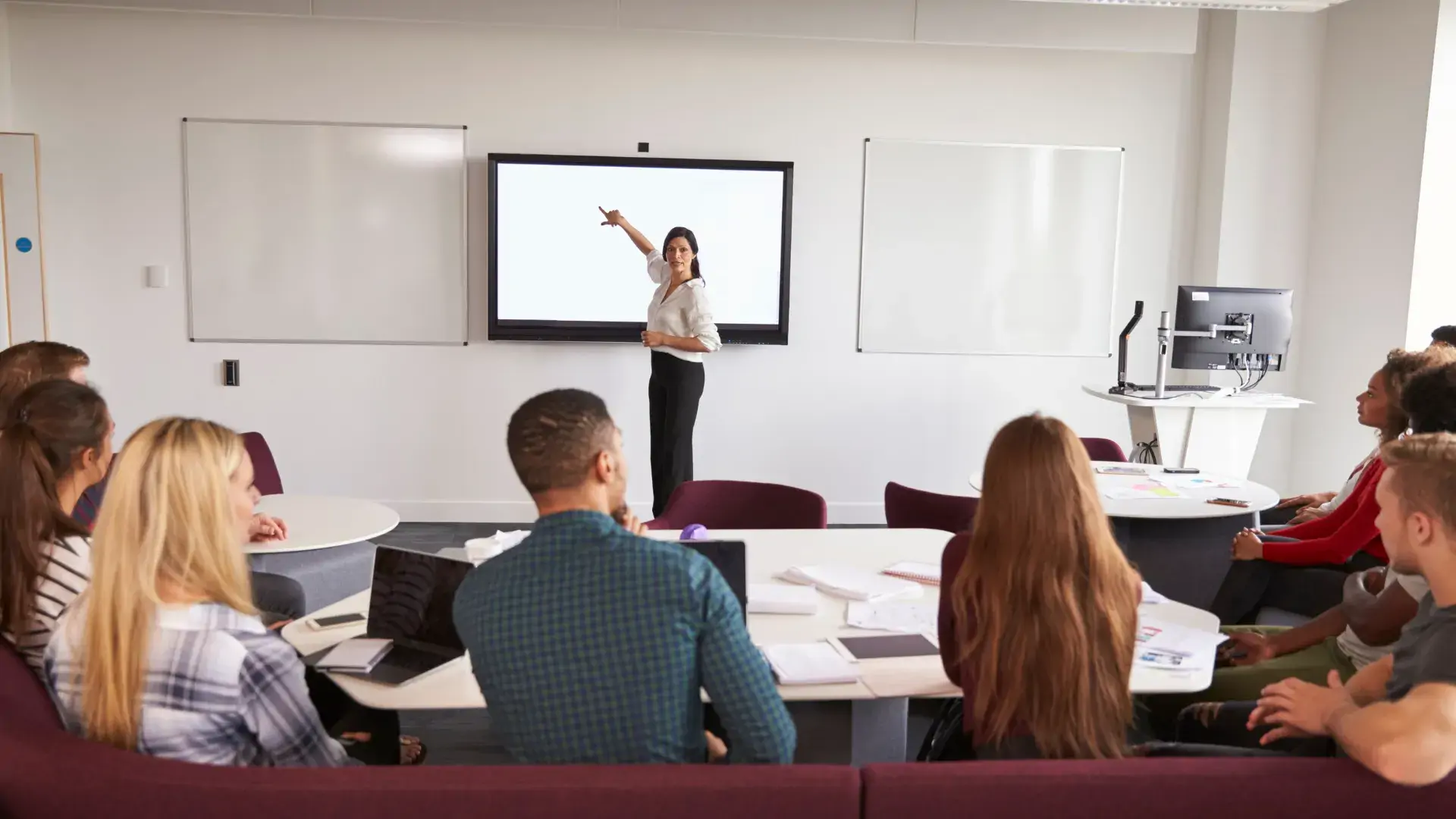multi-campus-education-operations-centralized-visibility-cross-campus-coordination-resource-schedule-management-education-operations-system